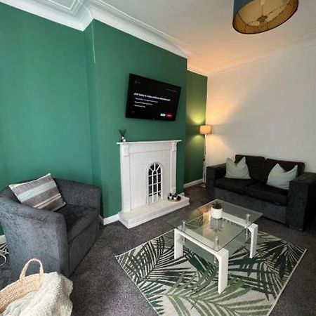 Moorfield Street Guesthouse Лийдс Екстериор снимка