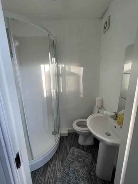 Moorfield Street Guesthouse Лийдс Екстериор снимка