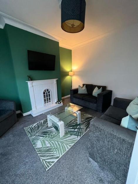 Moorfield Street Guesthouse Лийдс Екстериор снимка