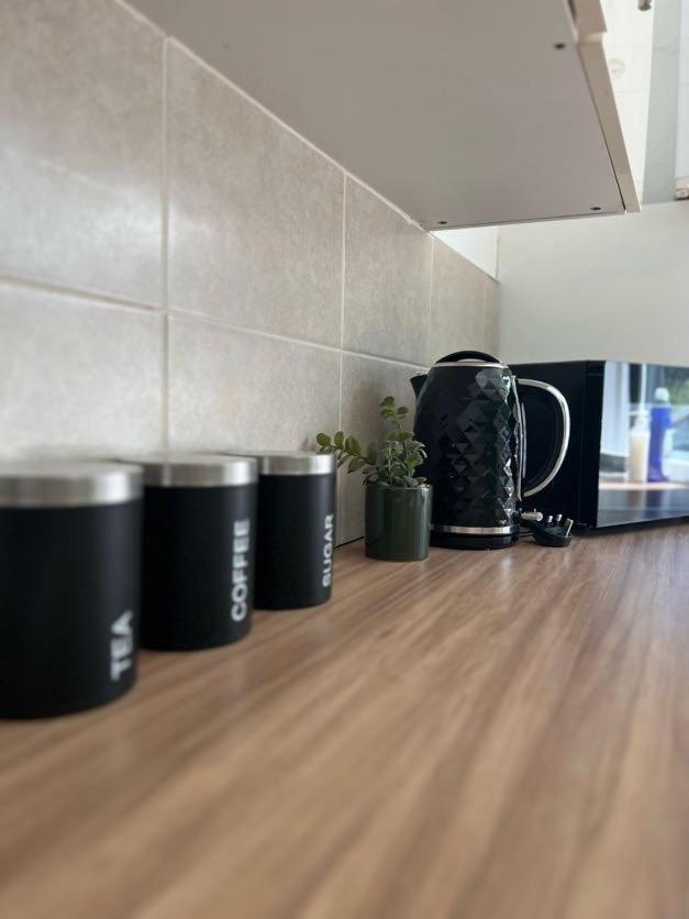 Moorfield Street Guesthouse Лийдс Екстериор снимка