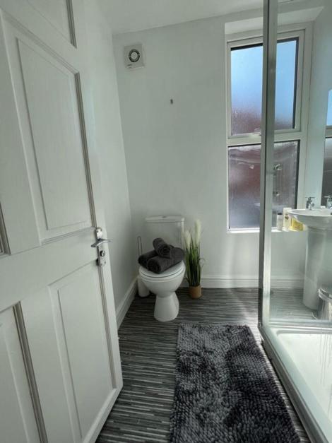 Moorfield Street Guesthouse Лийдс Екстериор снимка